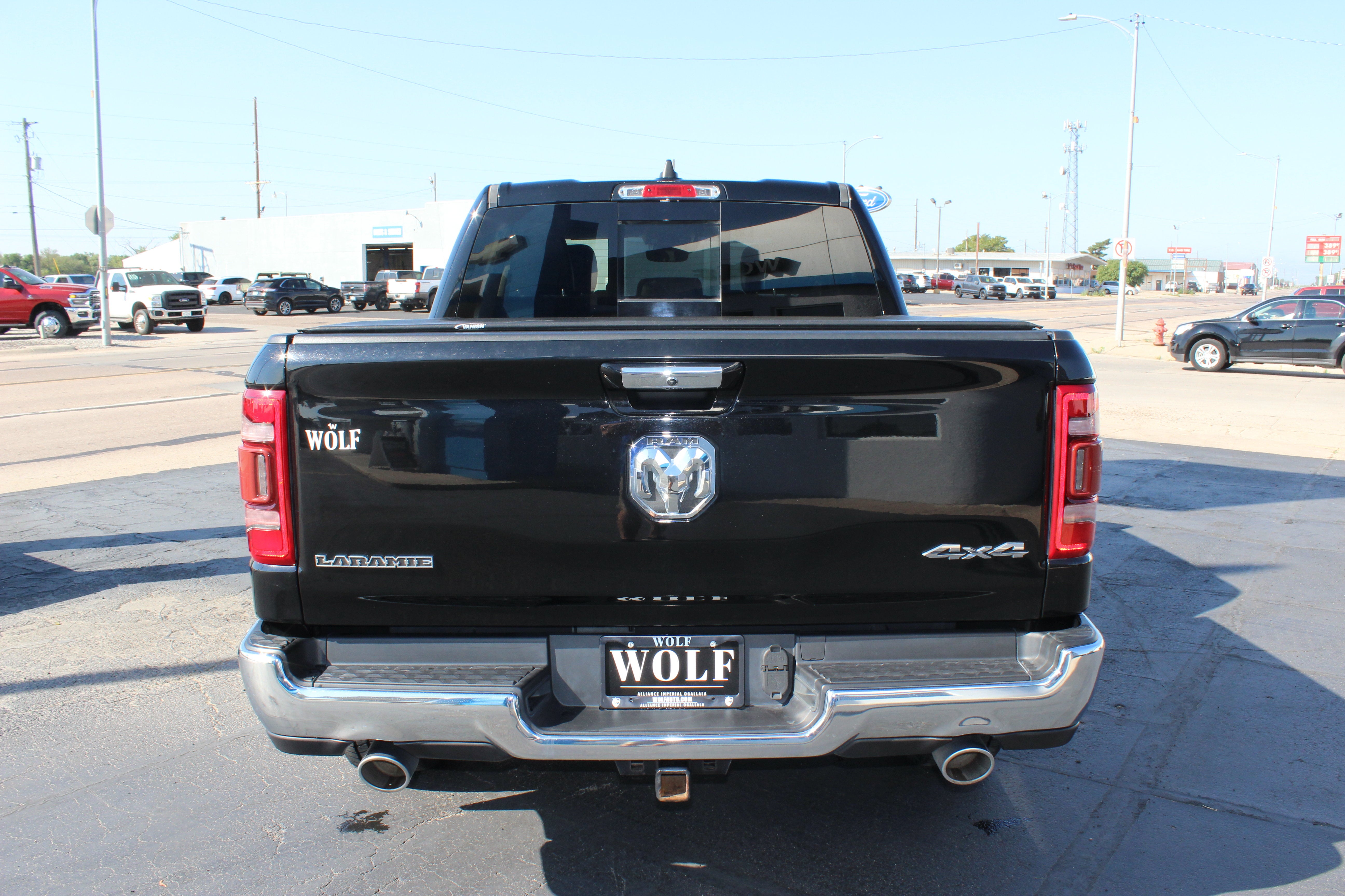 2021 RAM 1500 Laramie Crew Cab 4x4 5'7' Box