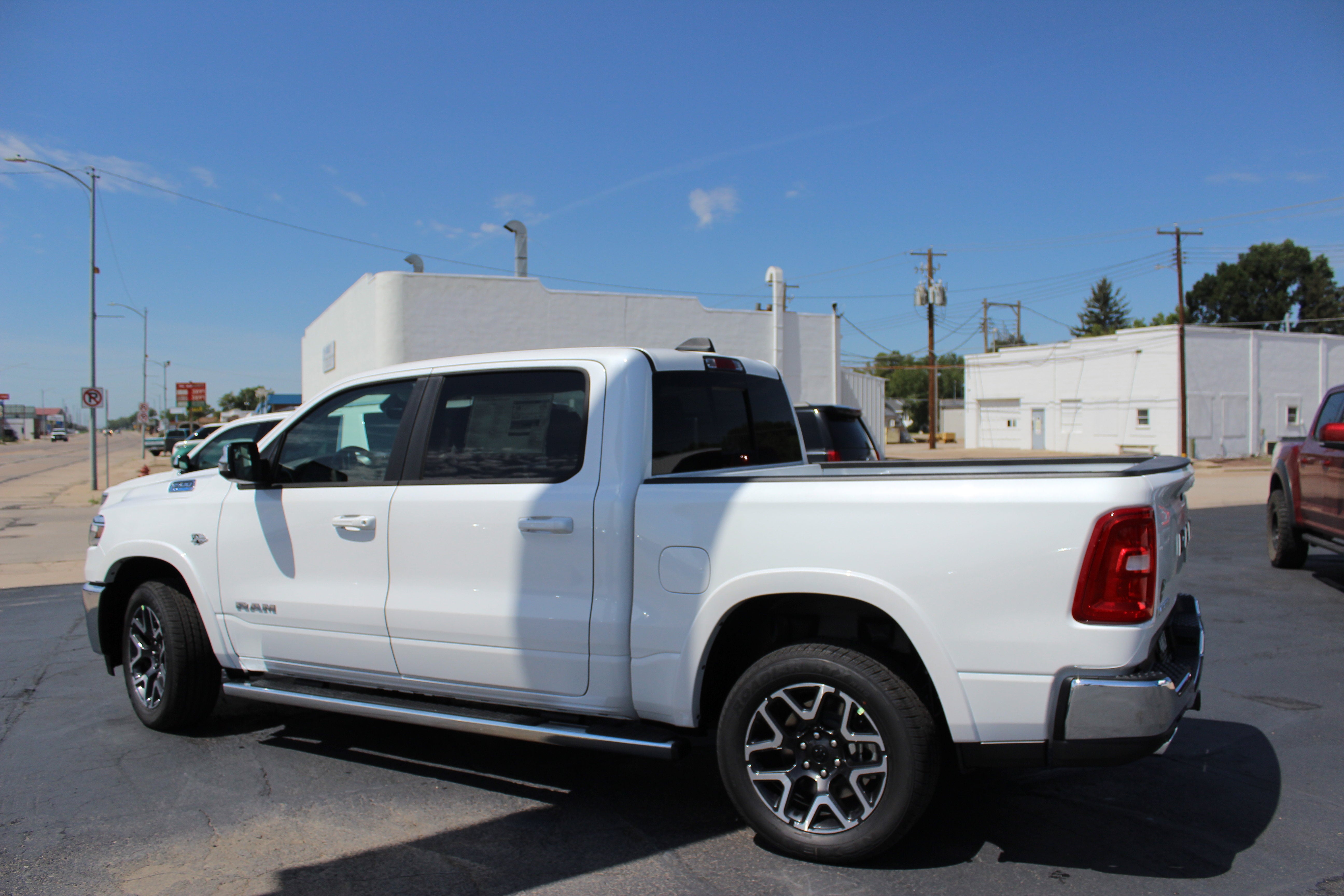 2027 RAM Ram 1500 RAM 1500 LARAMIE CREW CAB 4X4 5'7' BOX
