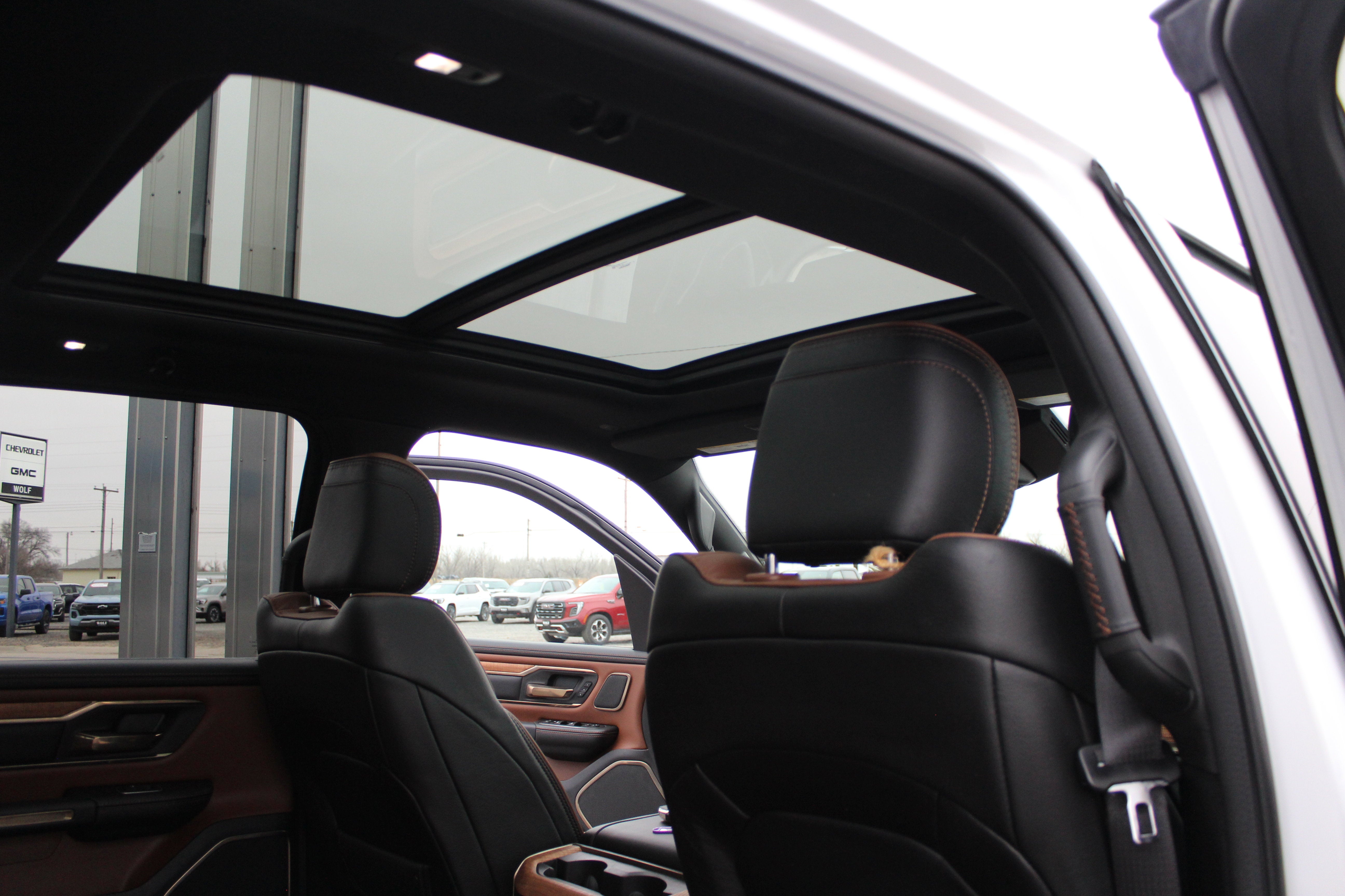 2022 RAM 1500 Limited Longhorn Crew Cab 4x4 6'4' Box