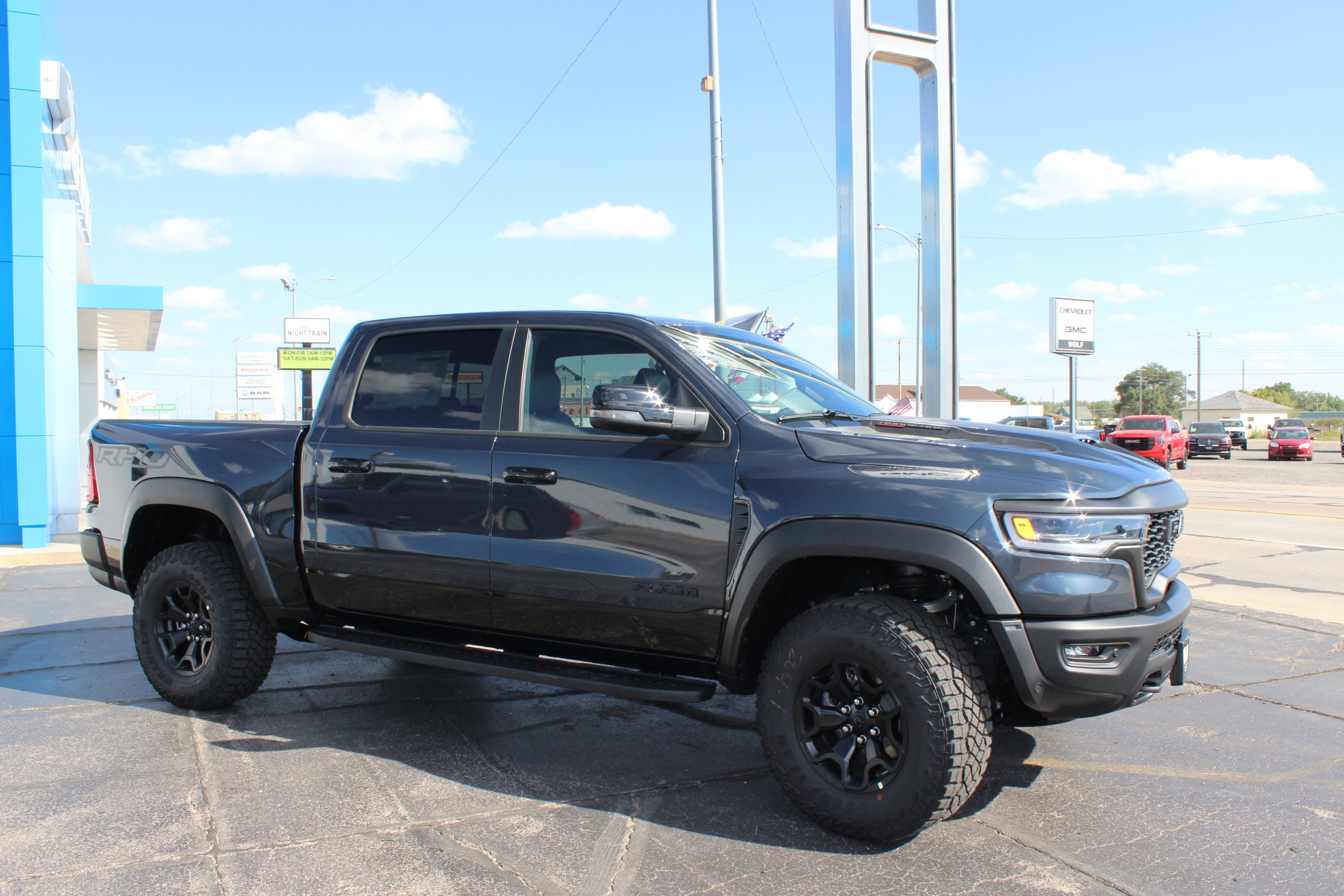 2026 RAM Ram 1500 RAM 1500 RHO CREW CAB 4X4 5'7' BOX