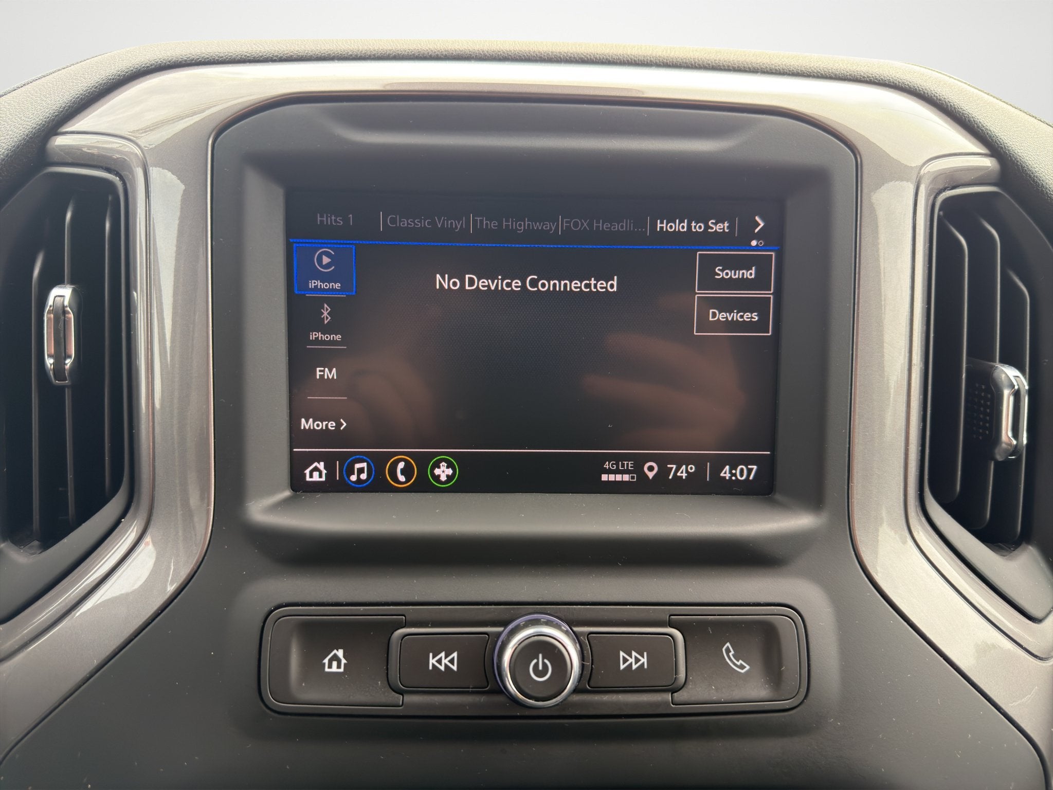 2023 Chevrolet Silverado 1500 4WD Crew Cab Short Bed Custom