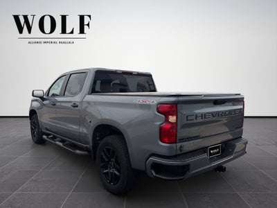 2023 Chevrolet Silverado 1500 4WD Crew Cab Short Bed Custom