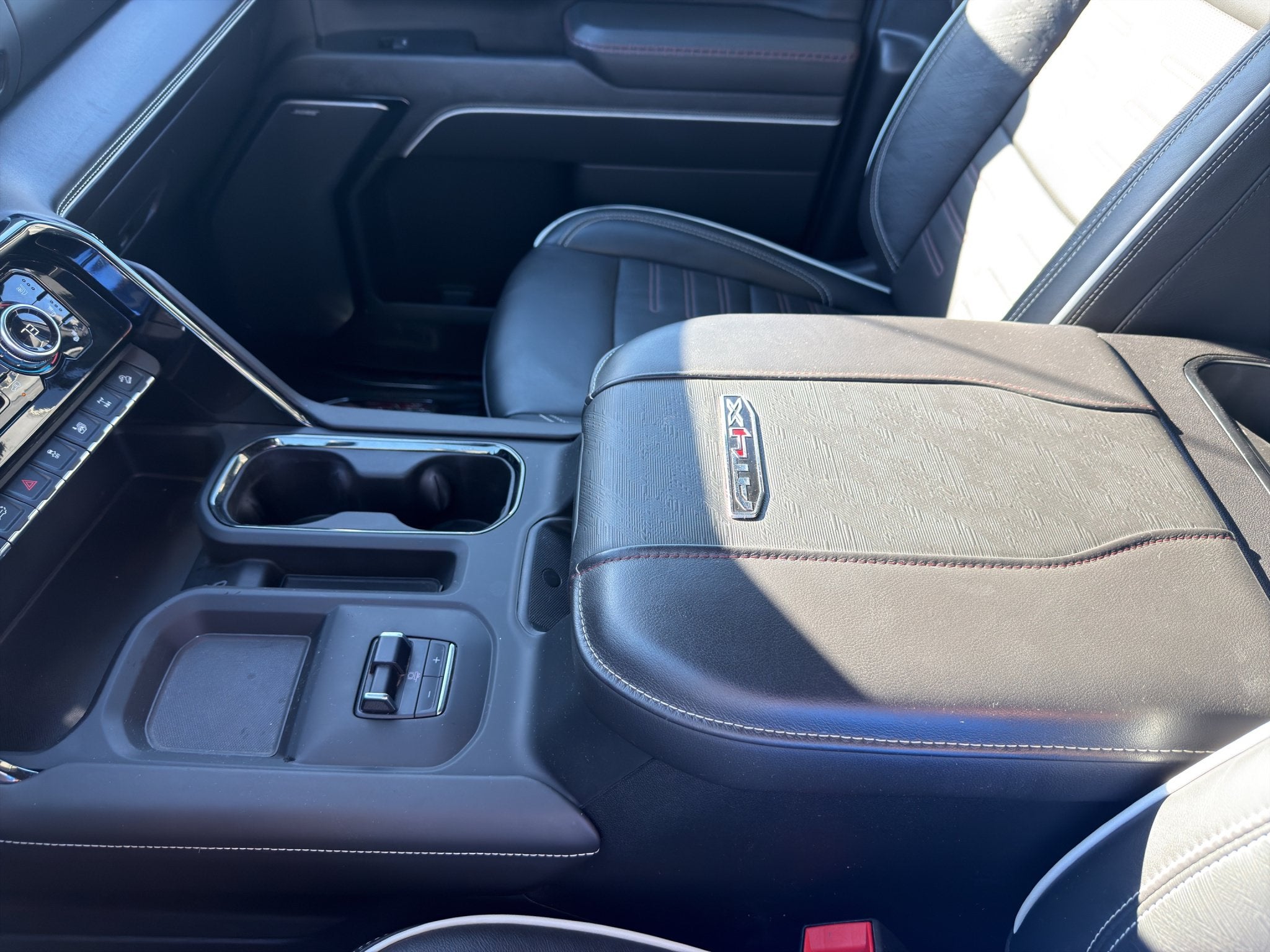 2024 GMC Sierra 2500HD 4WD Crew Cab Standard Bed AT4X