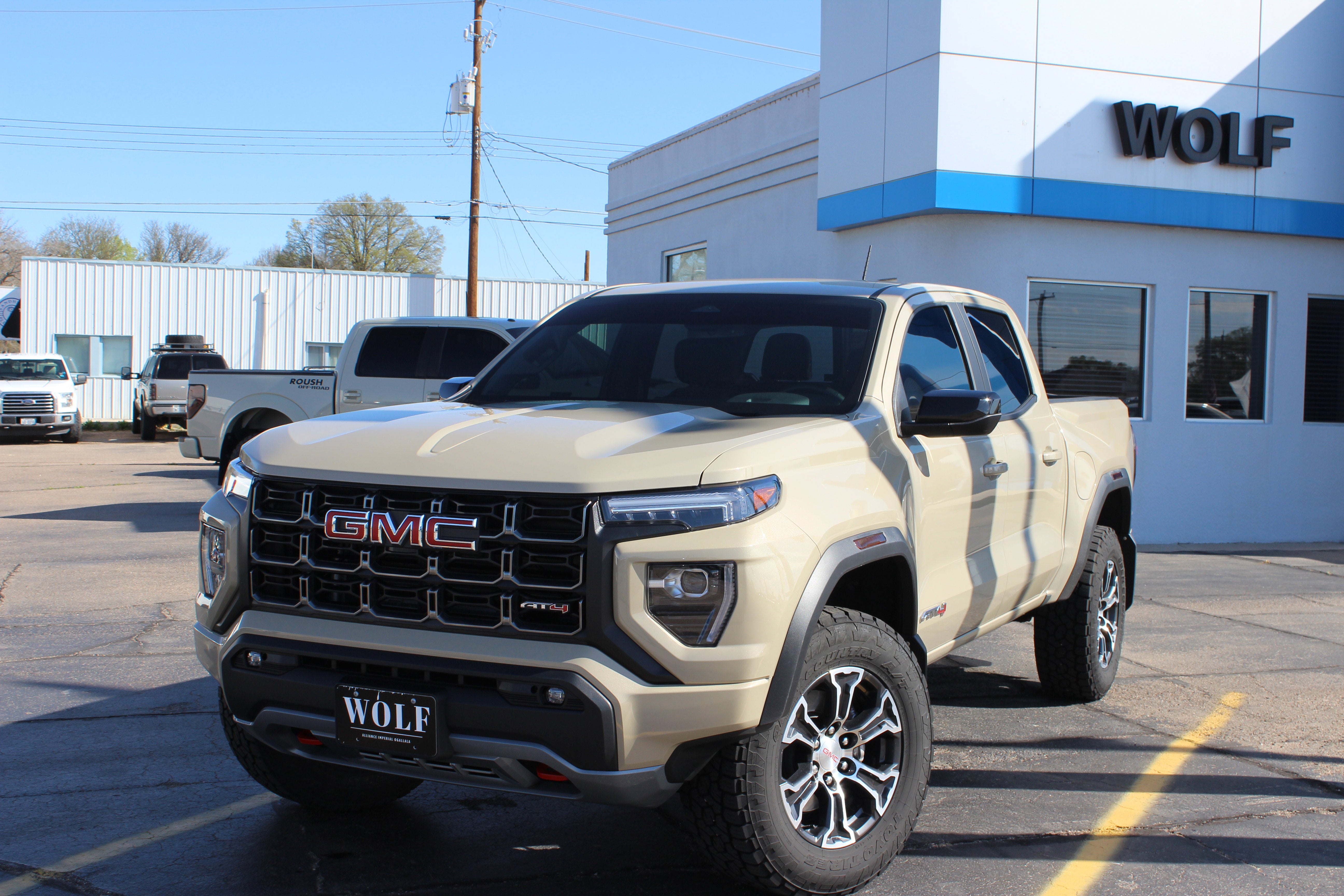 2023 GMC Canyon 4WD Crew Cab Short Box AT4
