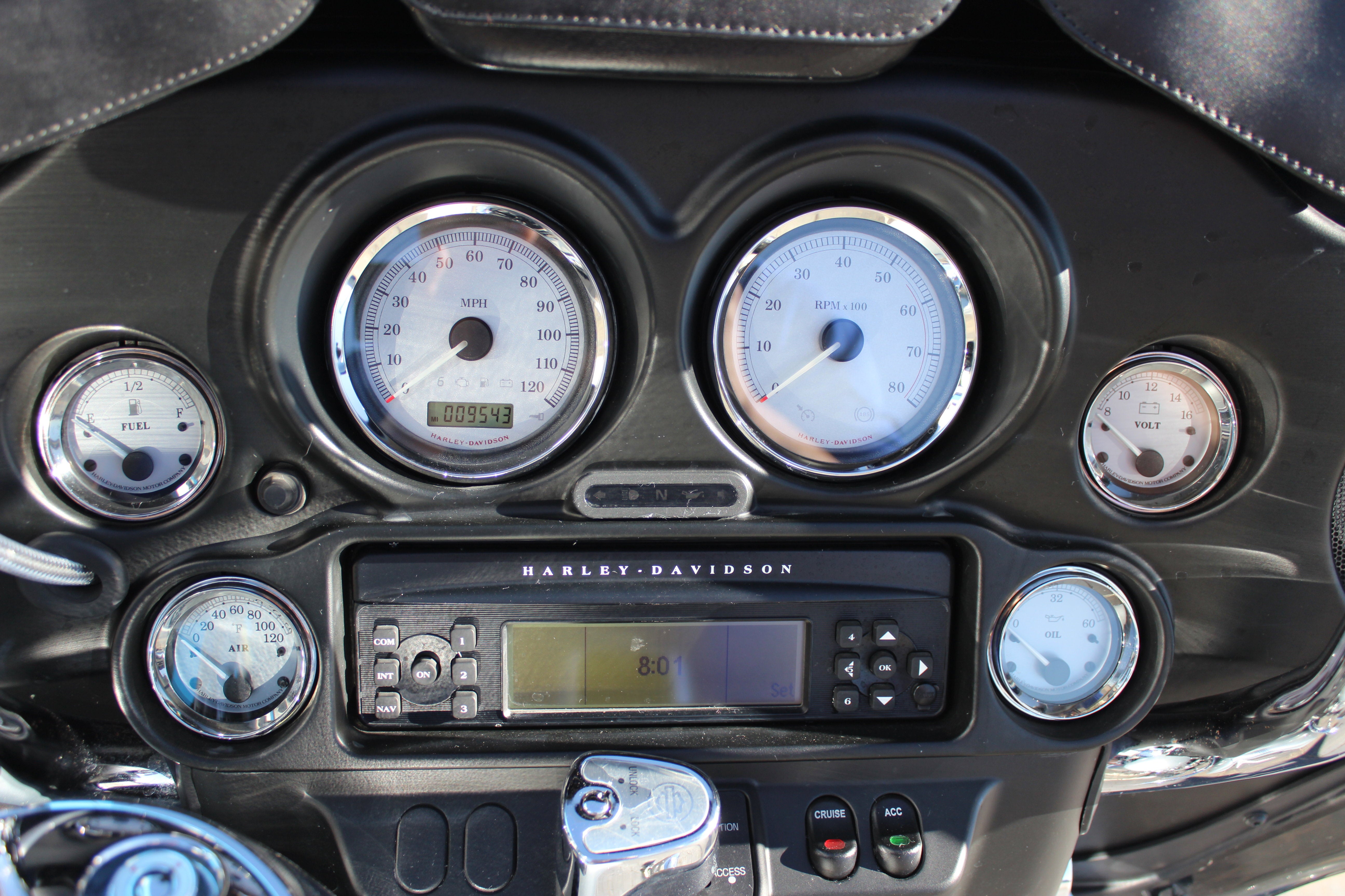 2010 Harley-Davidson Street Glide Base