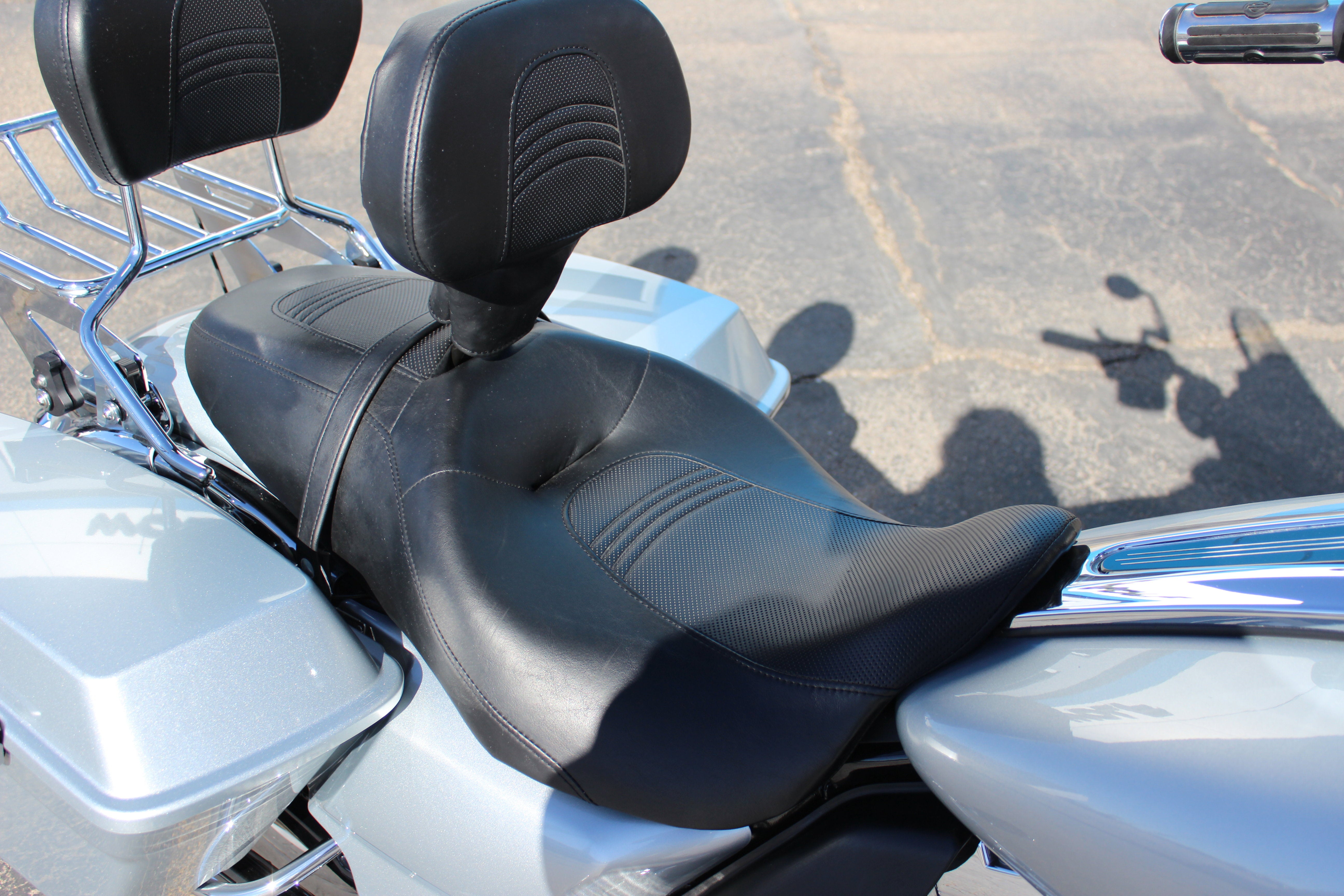 2010 Harley-Davidson Street Glide Base