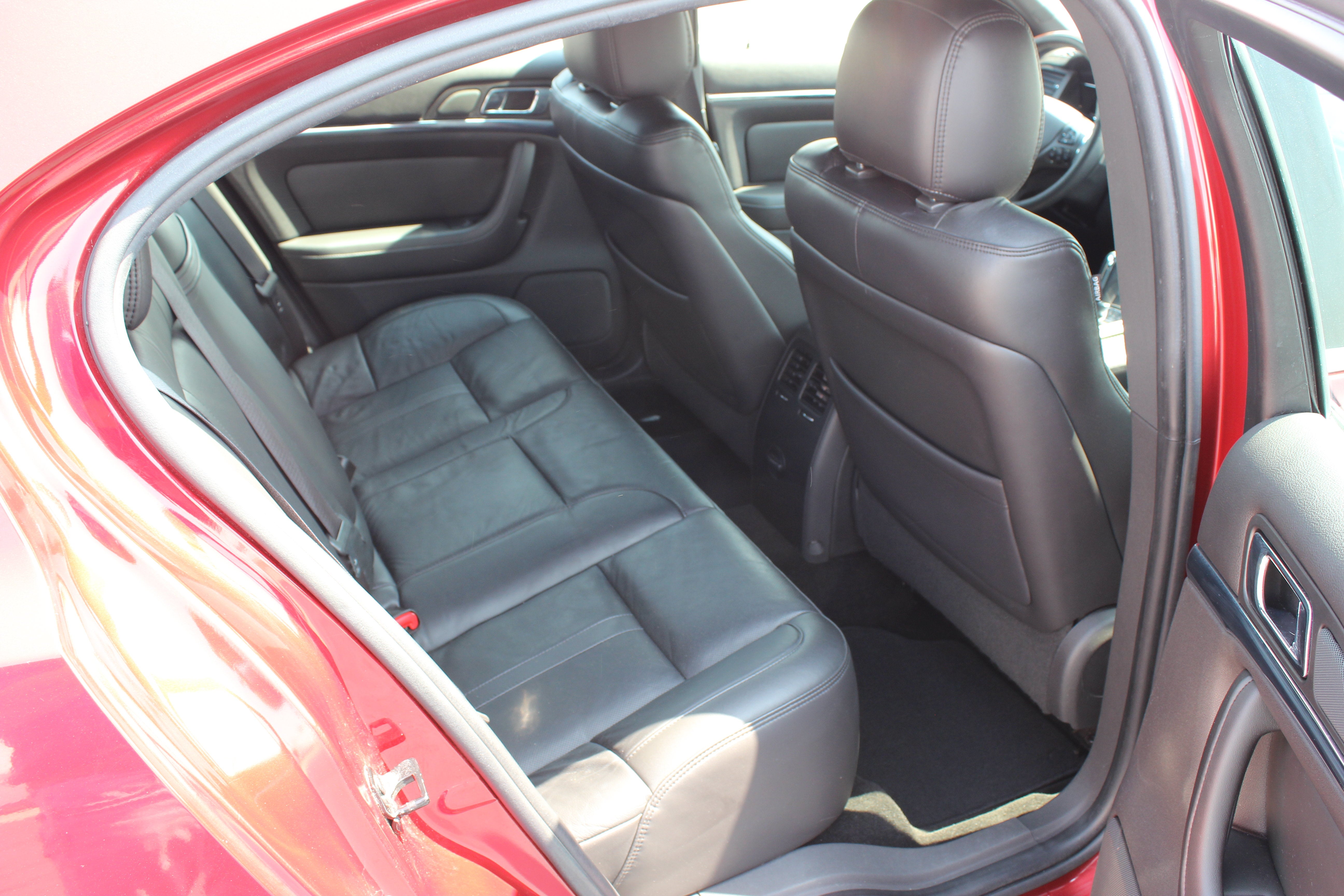 2013 Lincoln MKS 4dr Sdn 3.7L FWD
