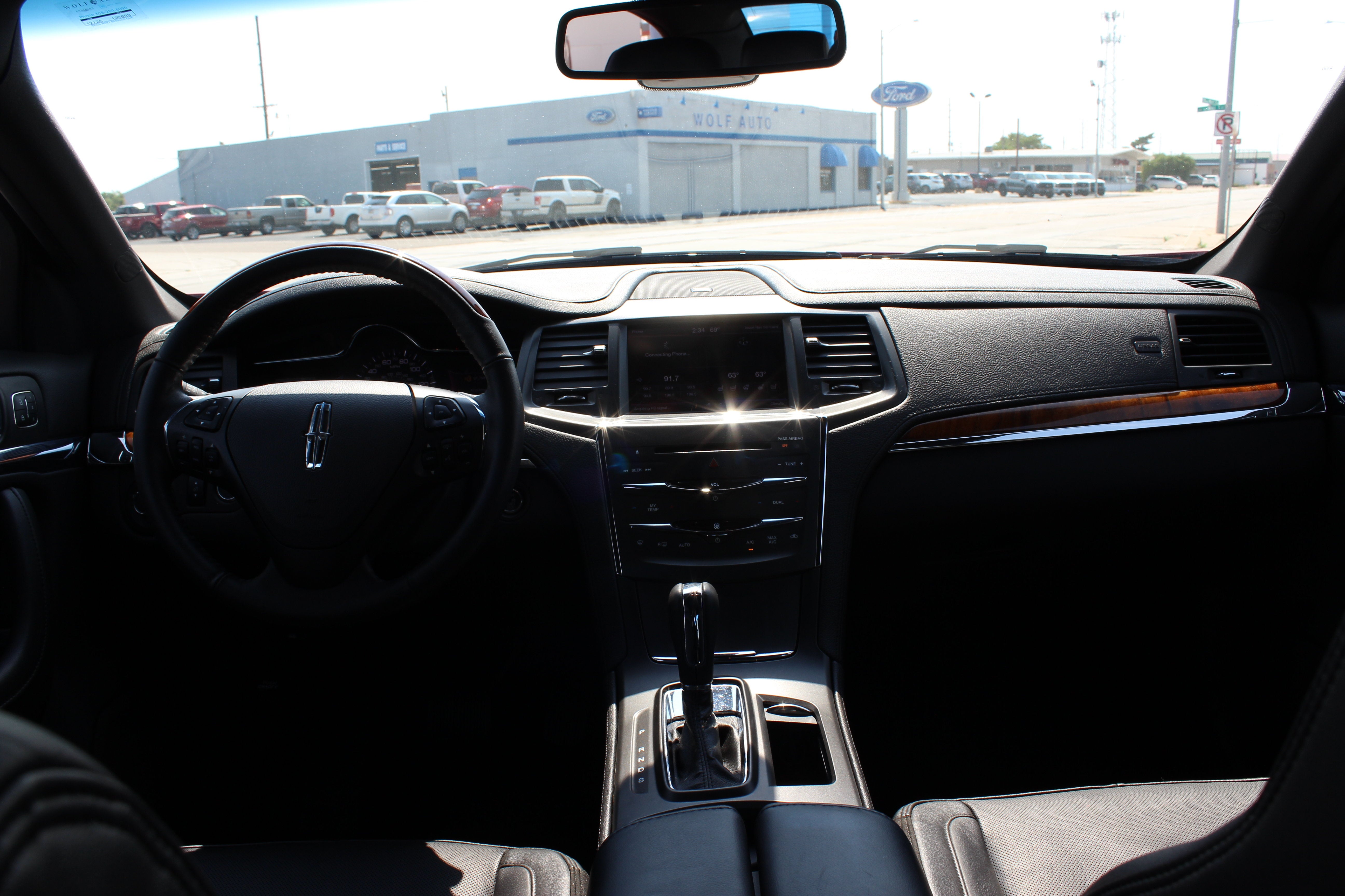 2013 Lincoln MKS 4dr Sdn 3.7L FWD
