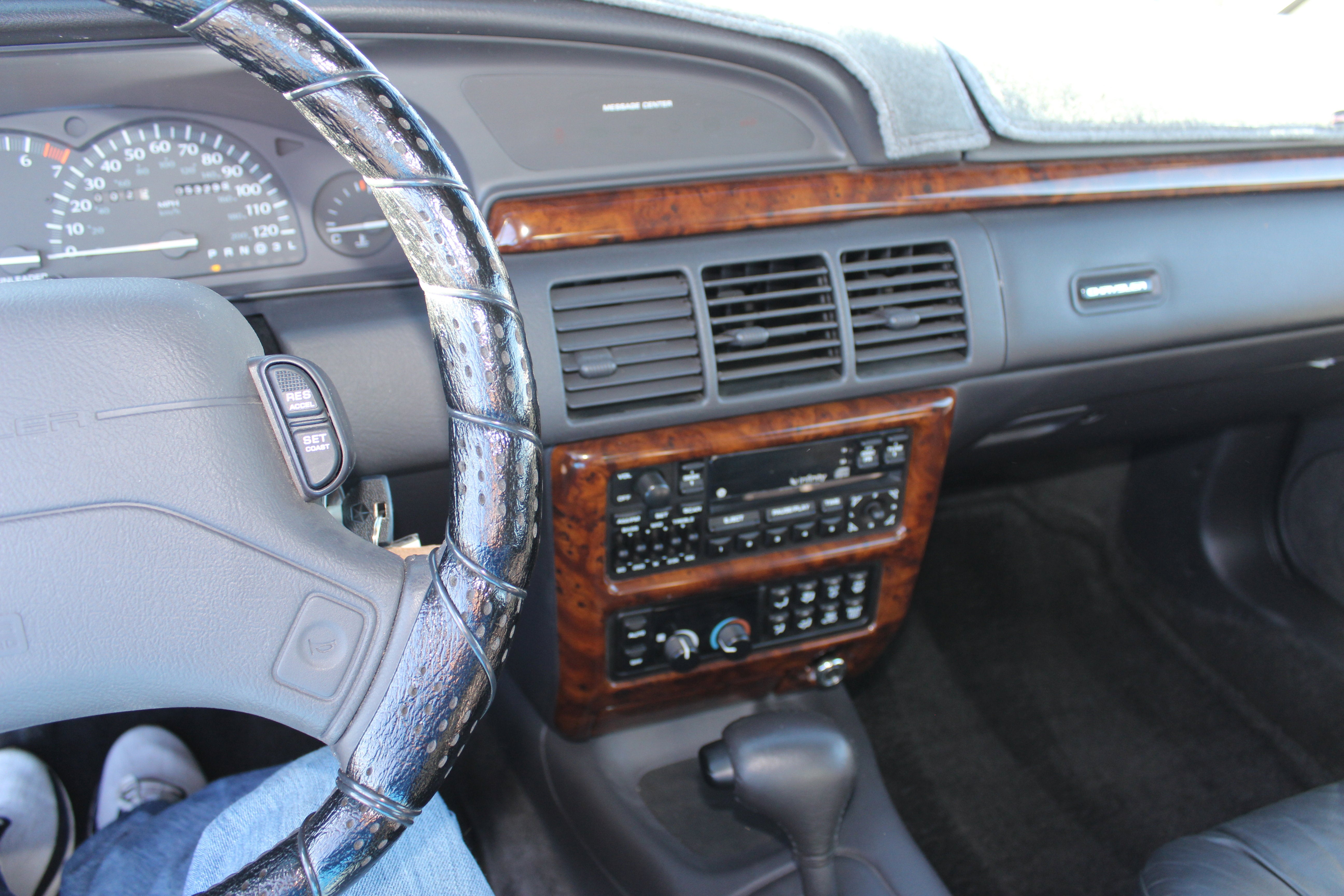 1994 Chrysler LHS 4dr Sedan