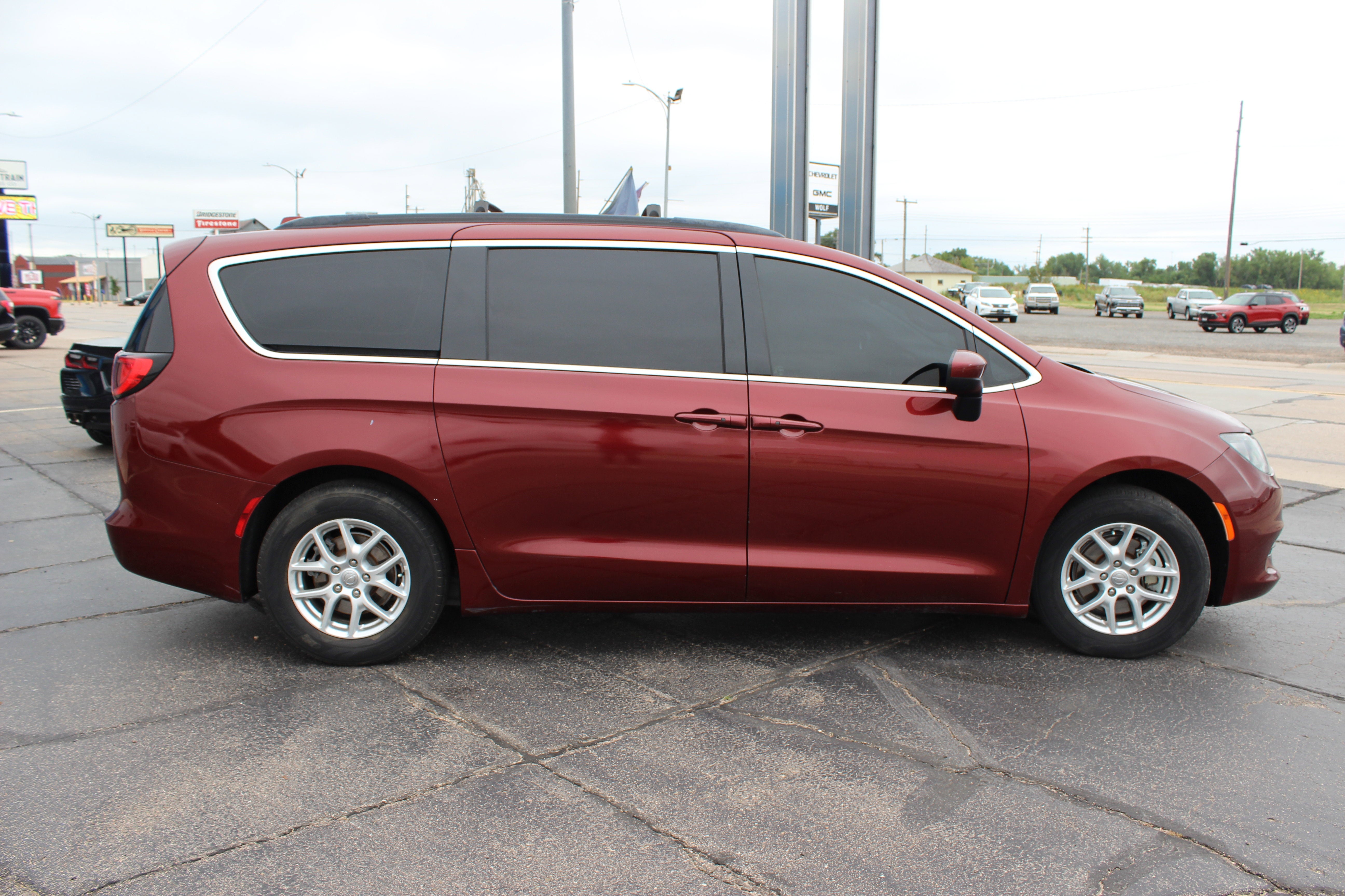 2020 Chrysler Voyager LXI