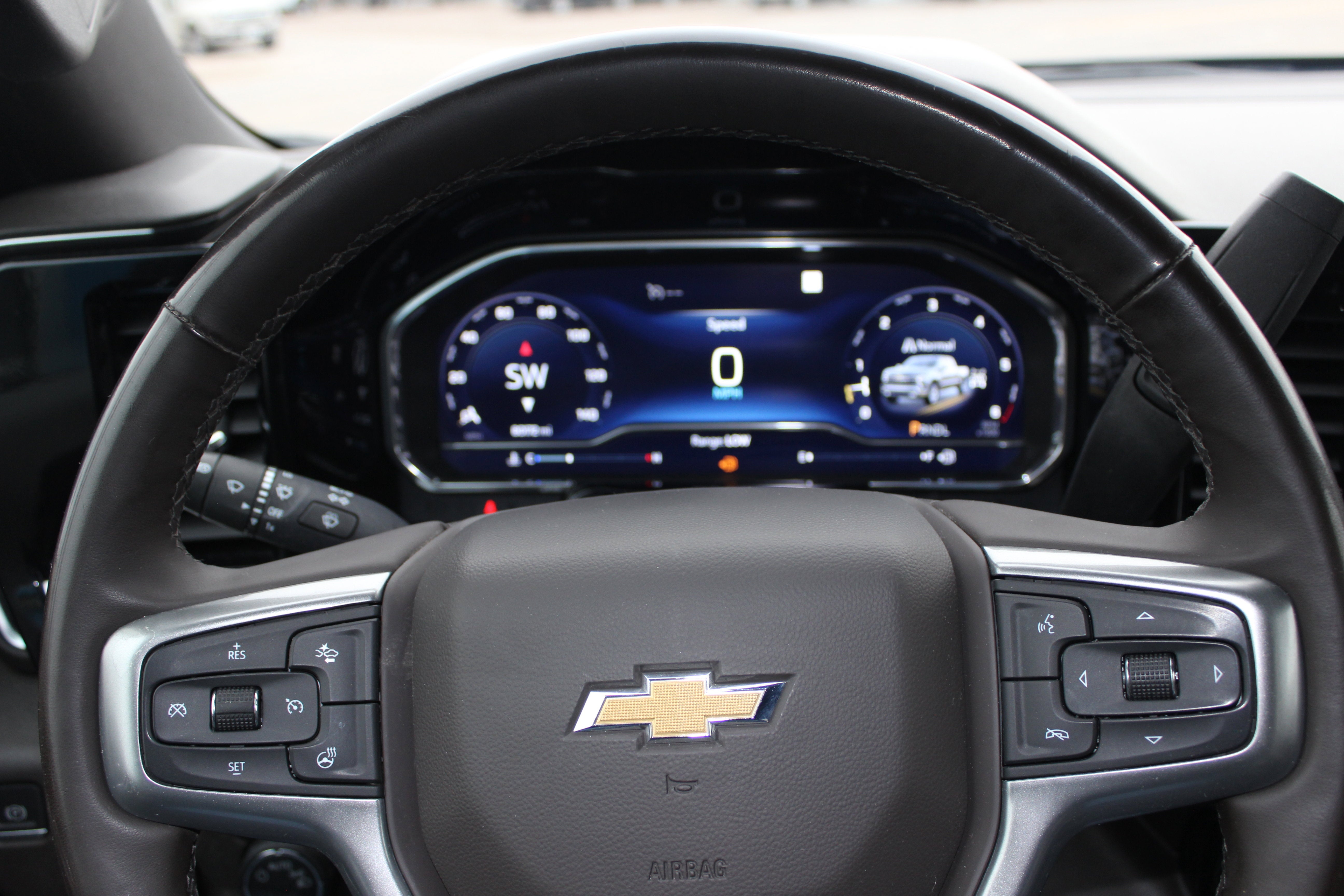 2023 Chevrolet Silverado 1500 4WD Crew Cab Standard Bed LT