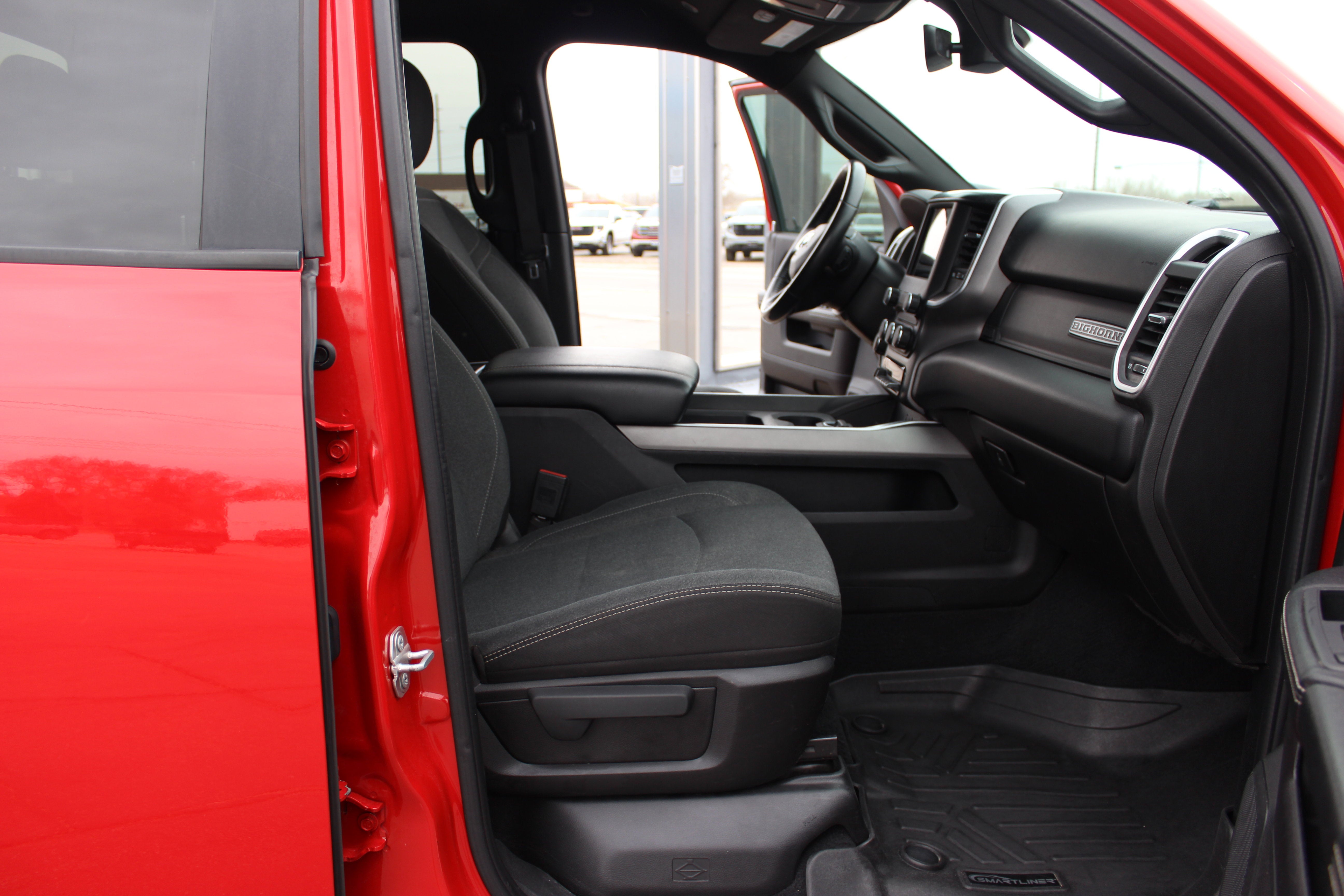 2019 RAM 2500 Big Horn Crew Cab 4x4 6'4' Box