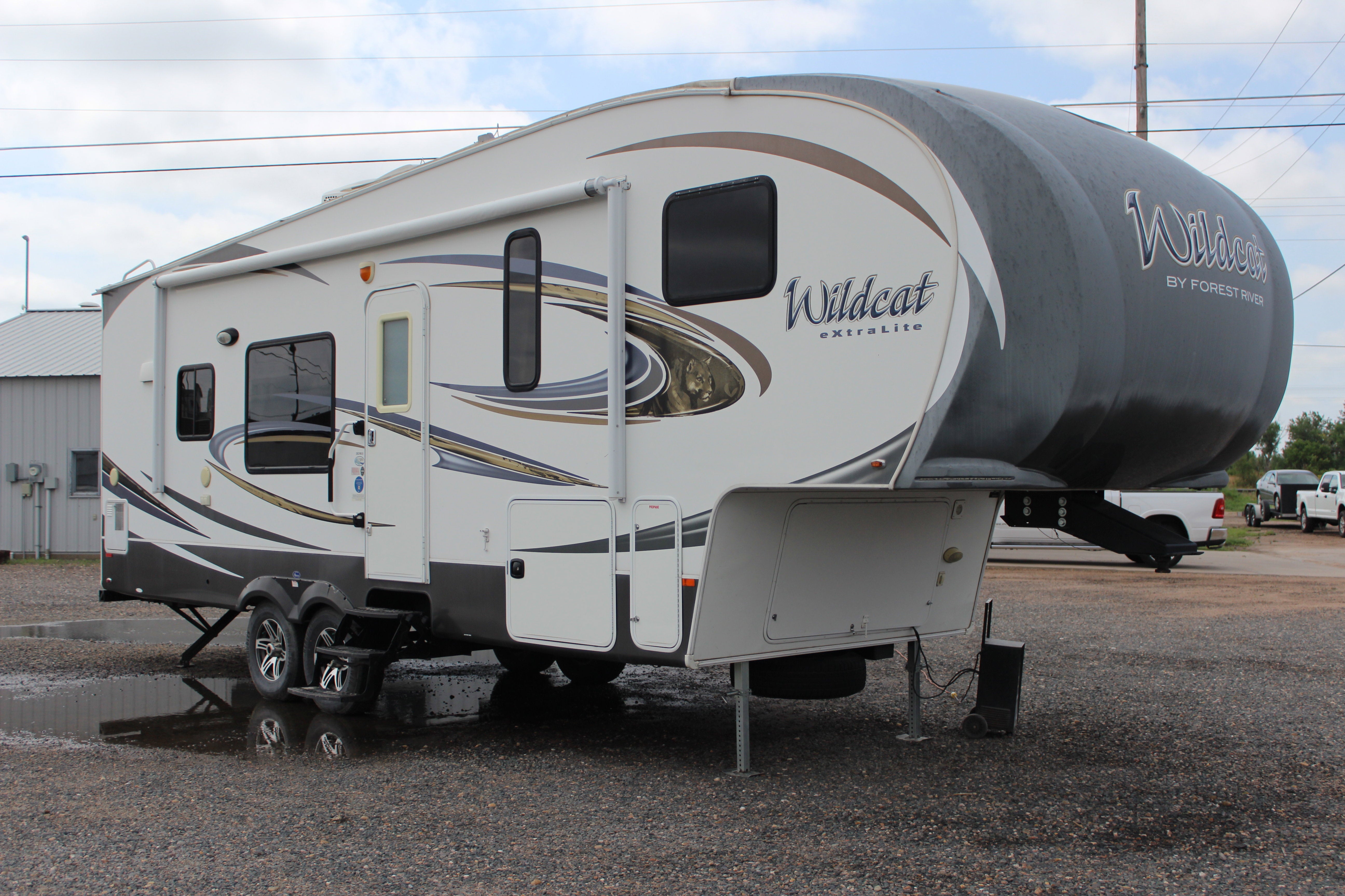 2014 Forest River Wild Cat Base