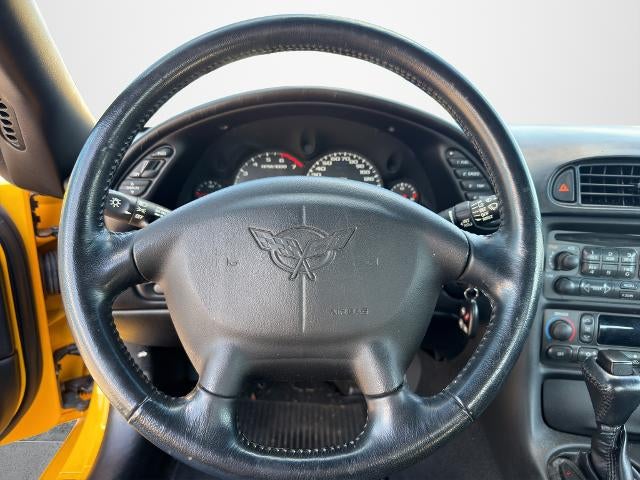 2004 Chevrolet Corvette Base