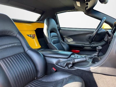 2004 Chevrolet Corvette Base