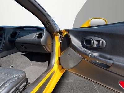2004 Chevrolet Corvette Base