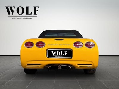 2004 Chevrolet Corvette Base