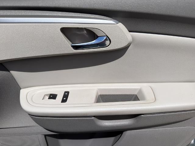 2011 Chevrolet Traverse LT w/1LT