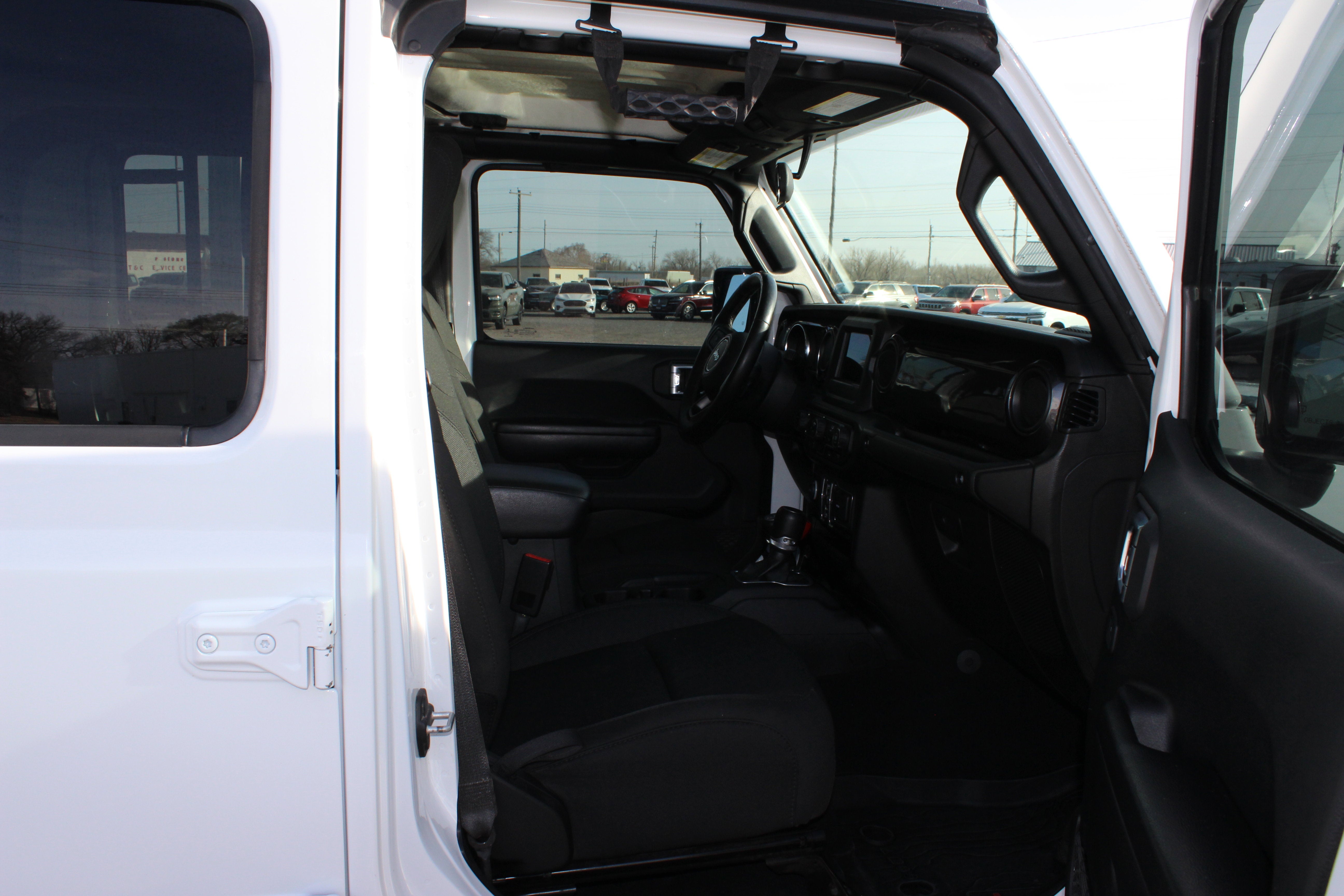 2020 Jeep Gladiator Altitude photo 3