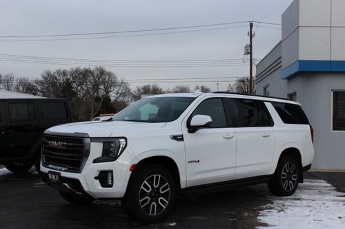 2023 GMC Yukon XL AT4