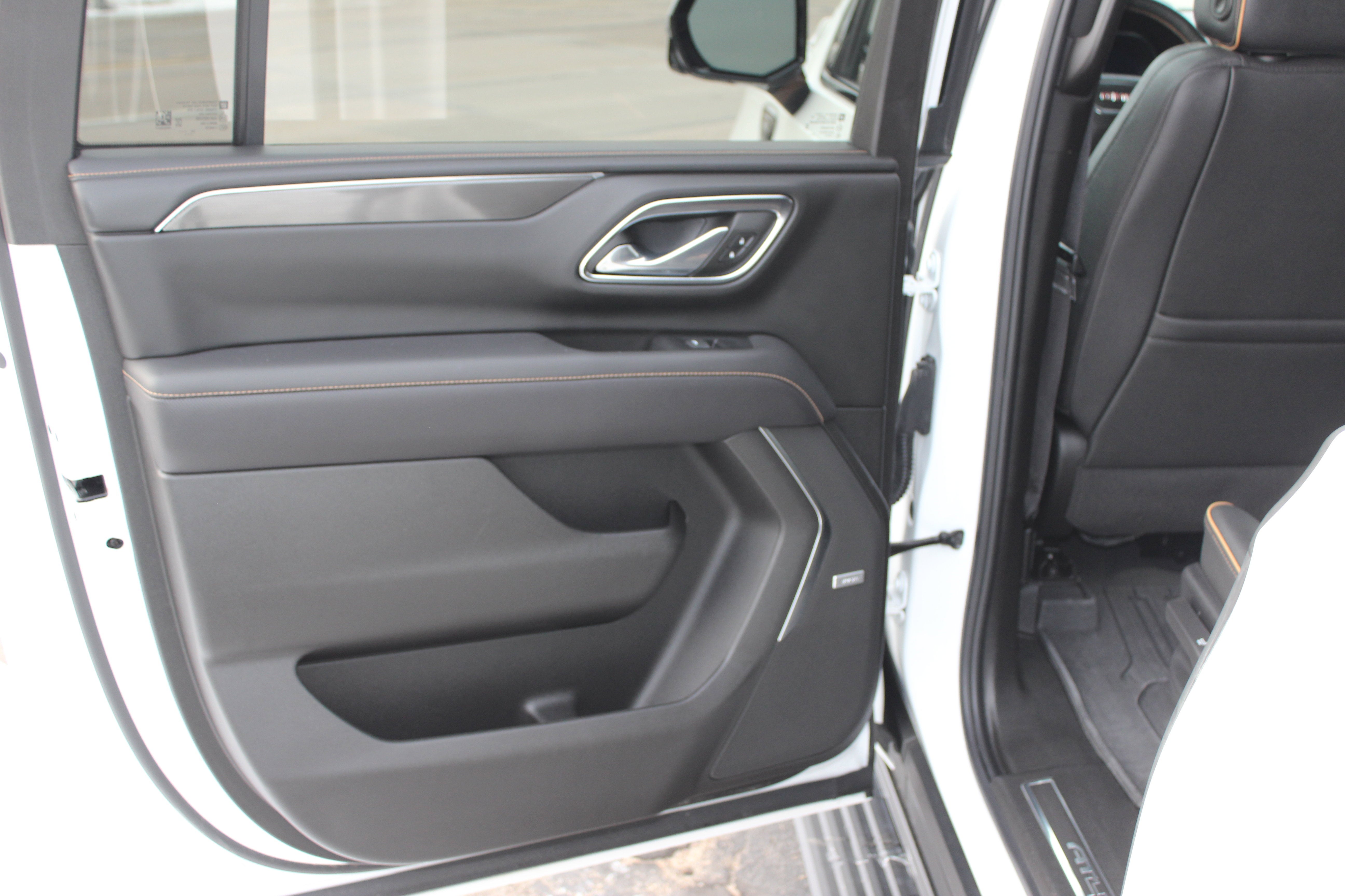 2023 GMC Yukon XL AT4