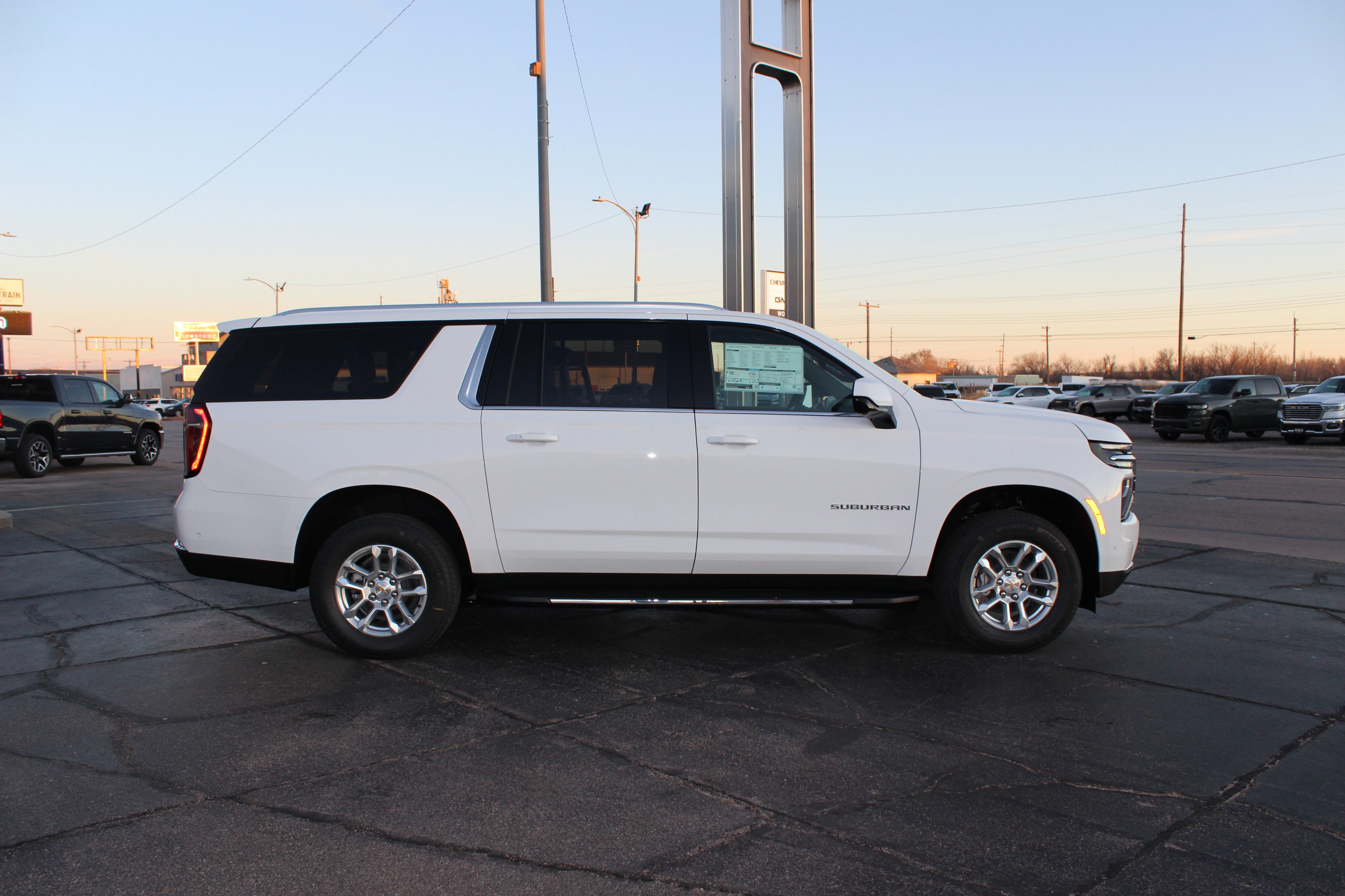 2026 Chevrolet Suburban LT