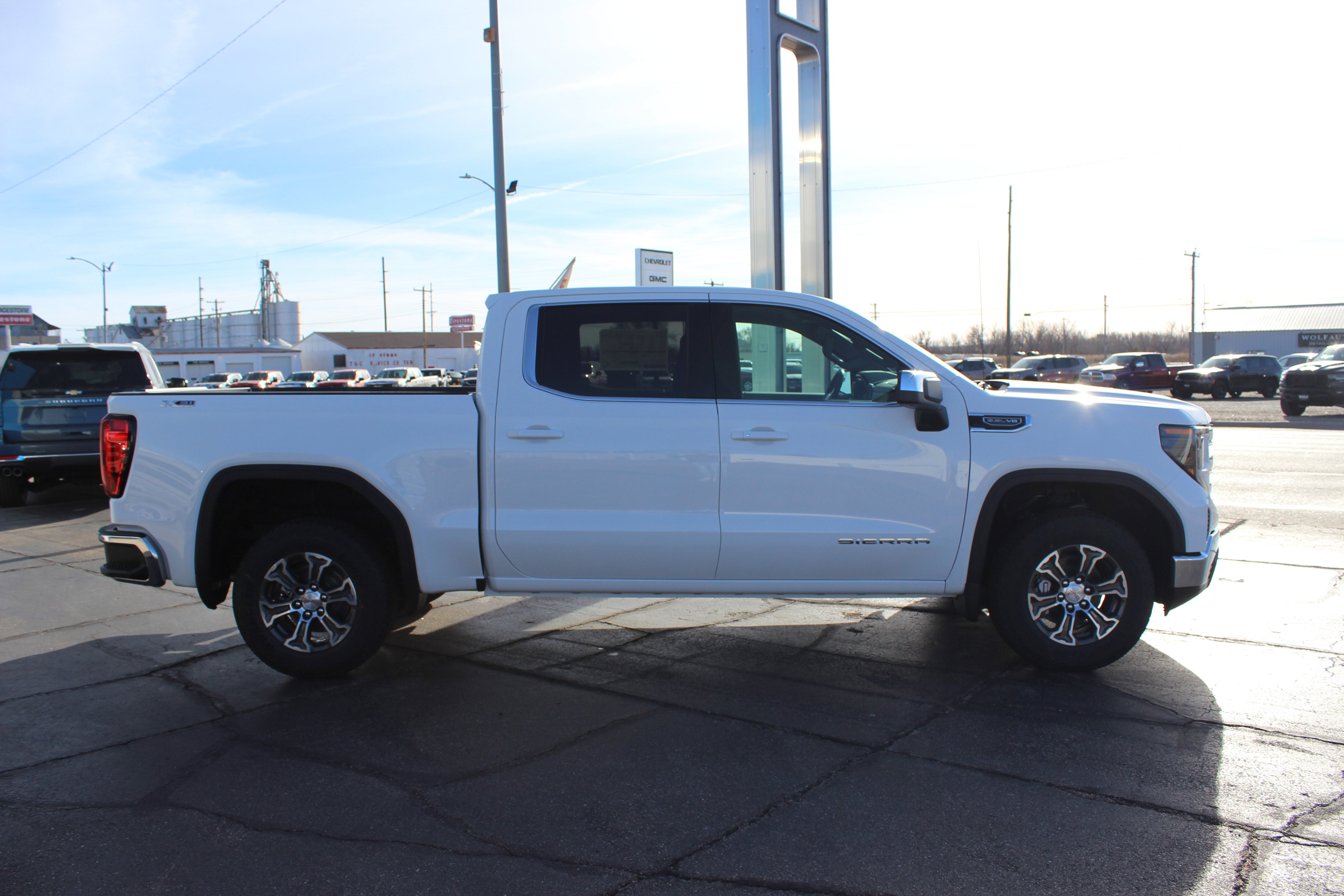 2026 GMC Sierra 1500 SLE