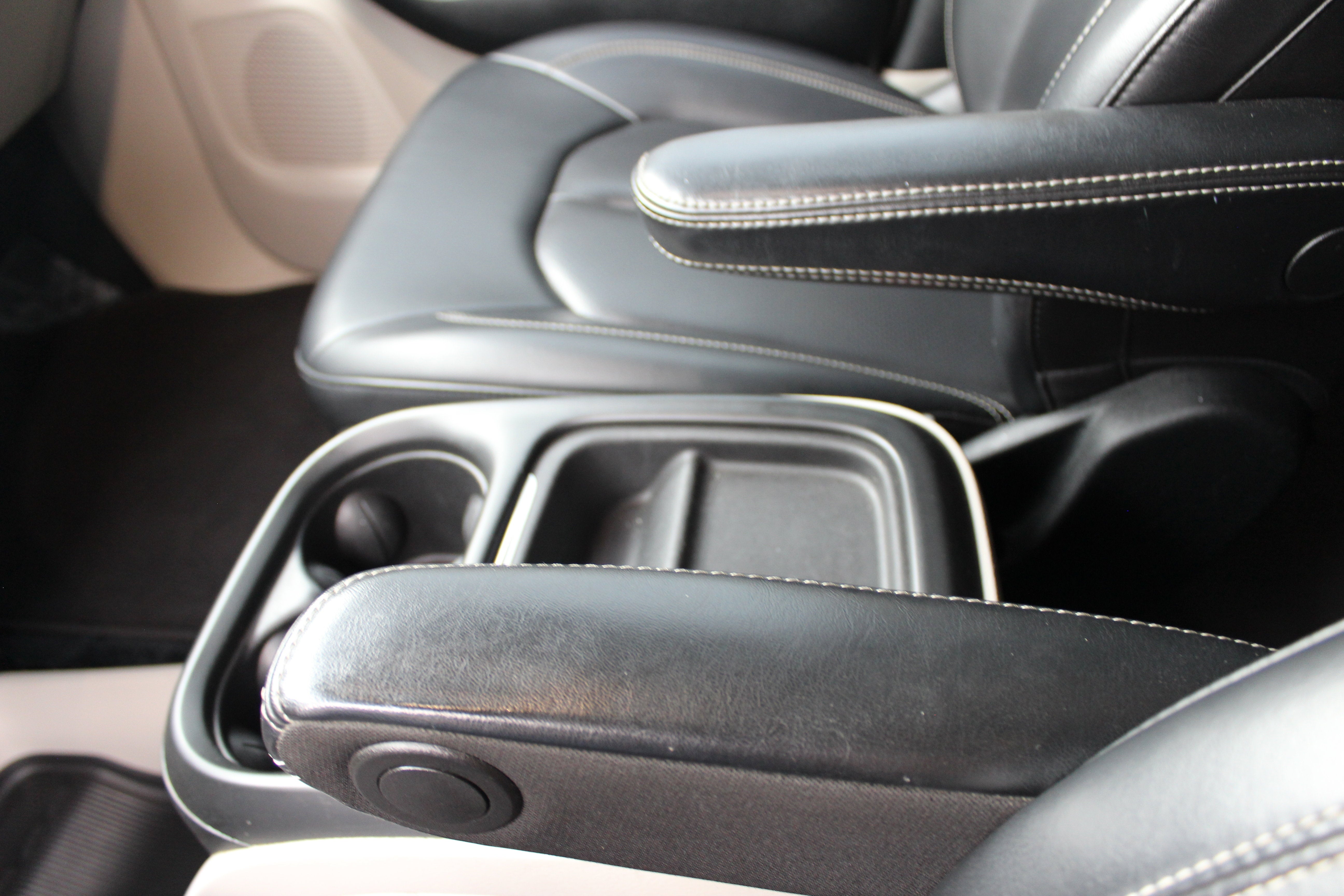 2020 Chrysler Voyager LXI