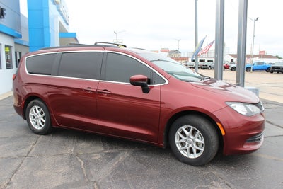 2020 Chrysler Voyager LXI