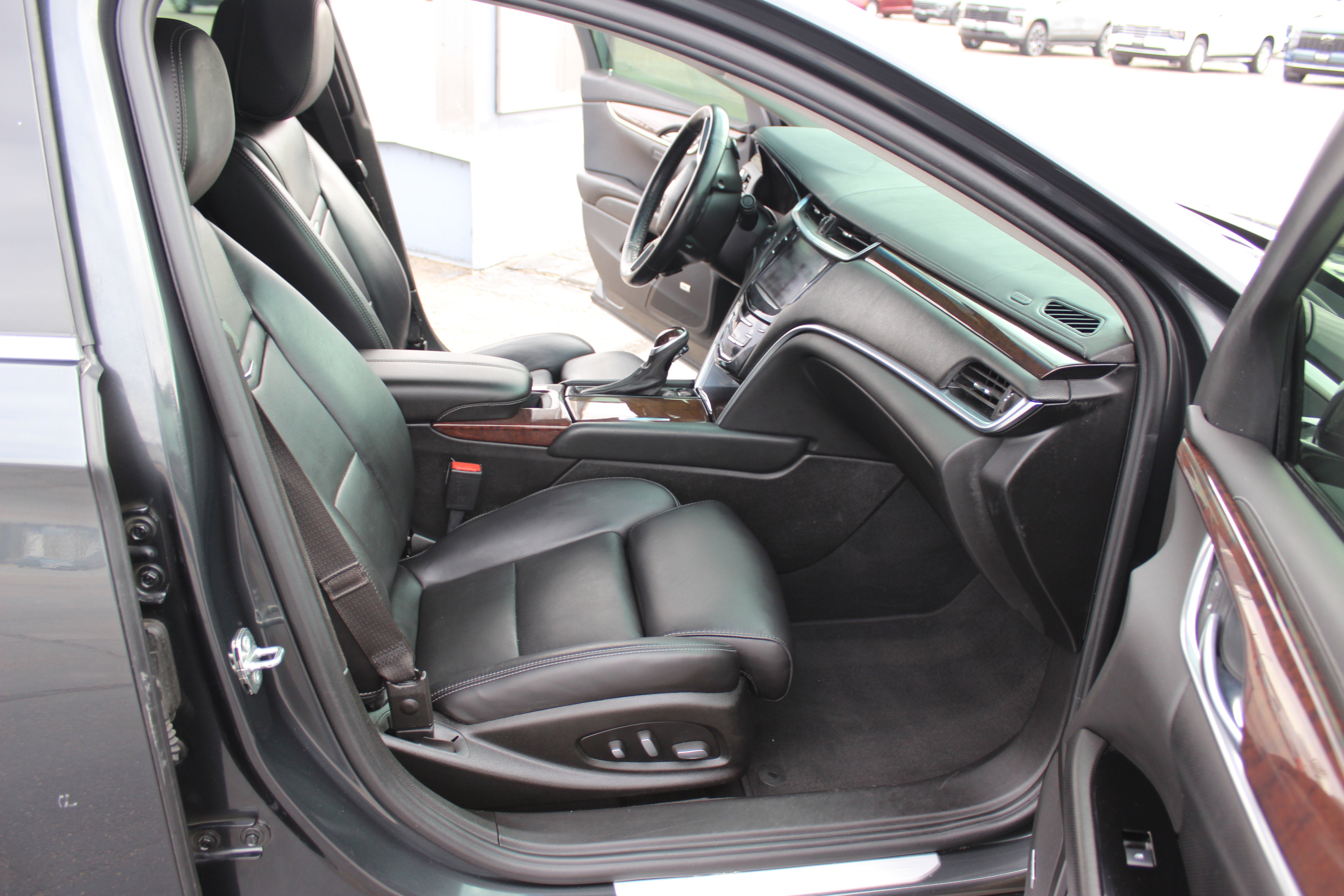 2013 Cadillac XTS Luxury