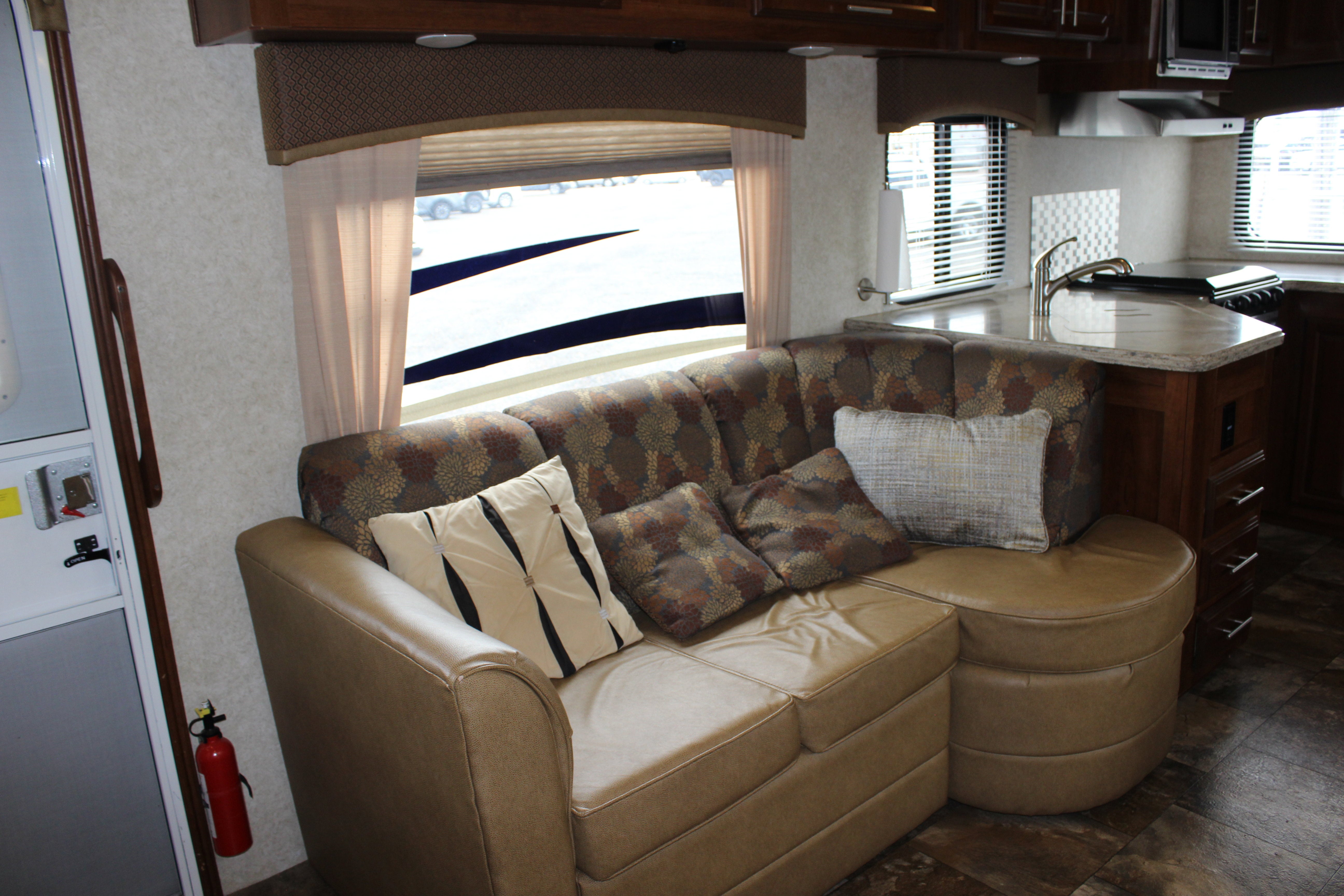 2014 FOREST RIV Wild Cat Base