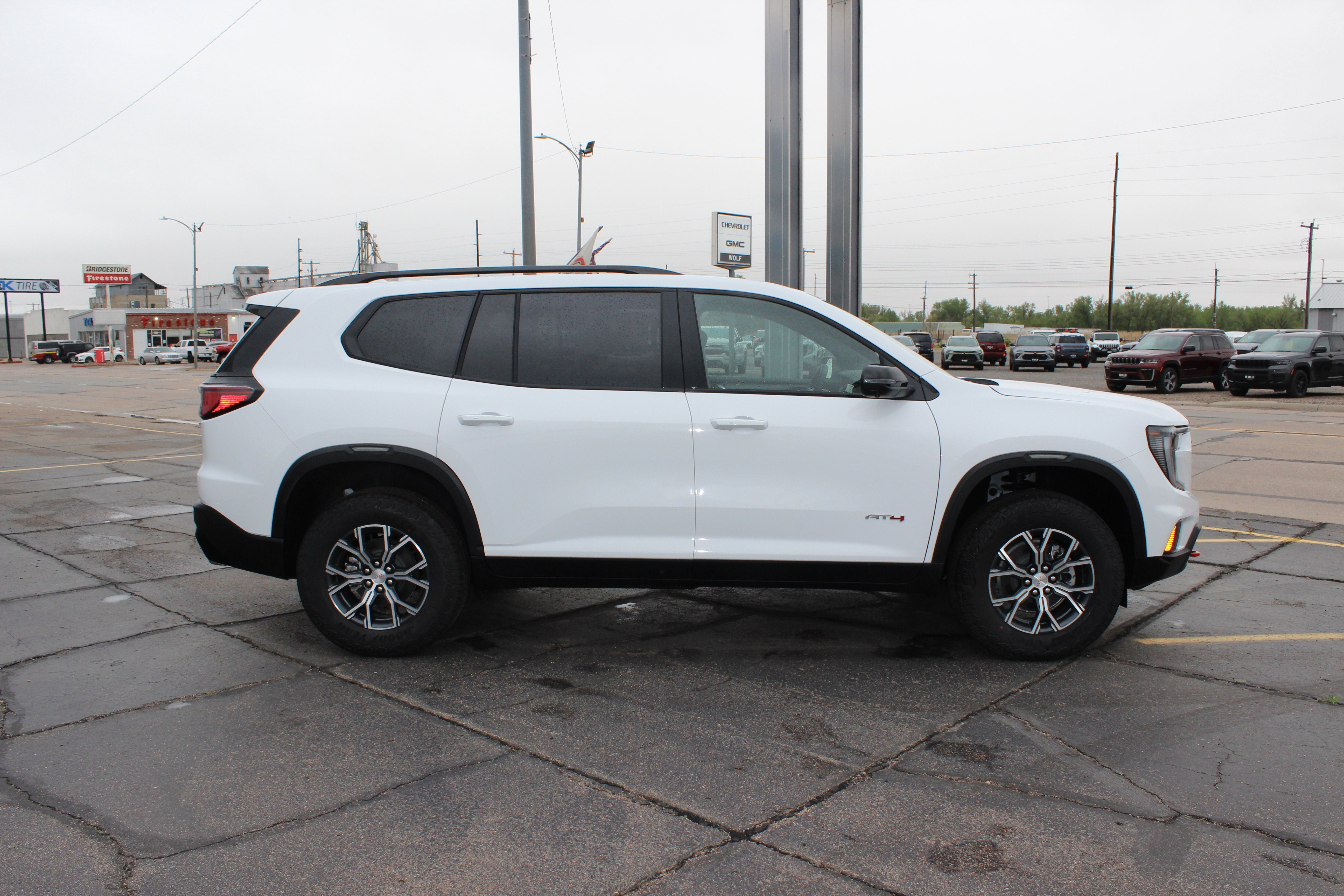 2026 GMC Acadia AT4